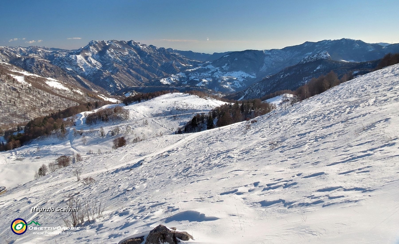 27 Panorama di valle....JPG